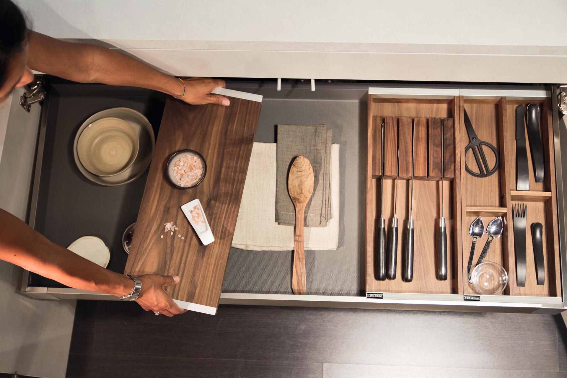tagliere-in-legno_xacv2a_allestito_07-2